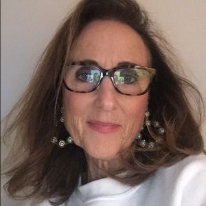 Meet your Posher, Sharon